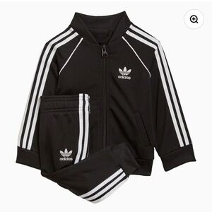 Adidas track outfit size 4T